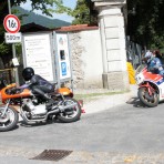Sonntag 830